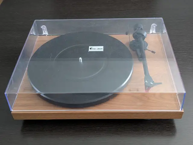 Pro-ject Debut Carbon Evo | Stereo Systems & Home Theatre | City of ...