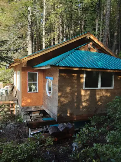Escape to your own waterfront cabin! This cozy cabin features stunning views and direct access to th...