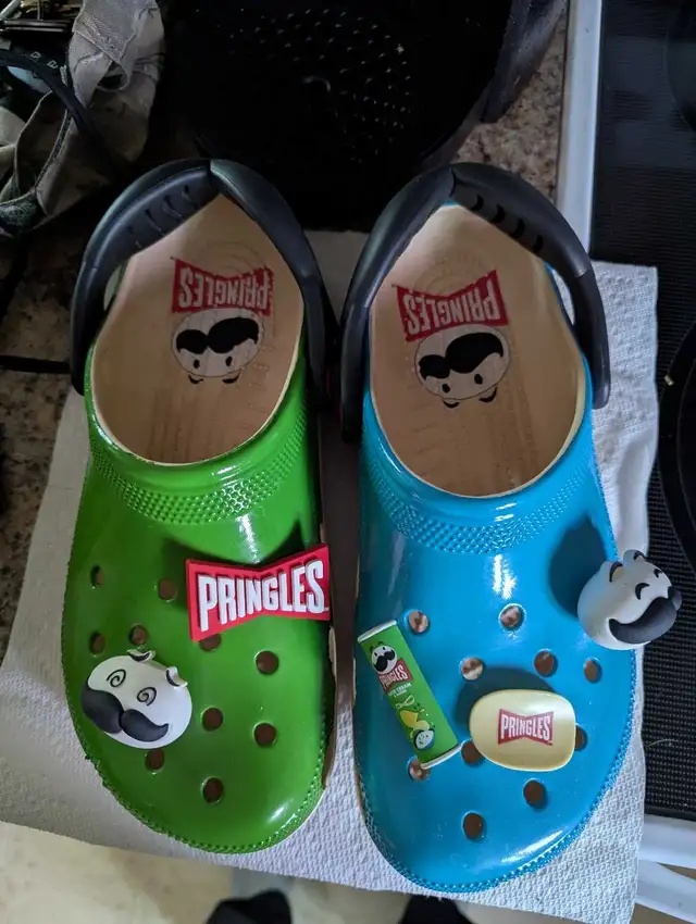 Pringles crocs in Clothing, Shoes & Accessories in Ottawa - Image 6
