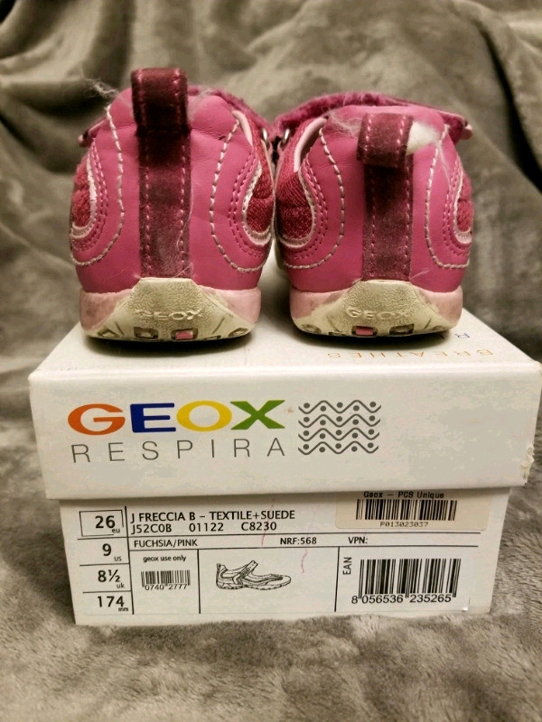 Geox Toddler Sandals US 9 in Clothing - 3T in Mississauga / Peel Region - Image 2
