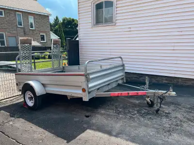 2021 5x7 trailer, expands to larger size. Very light and easy to tow. Ready to go with ownership. Ra...