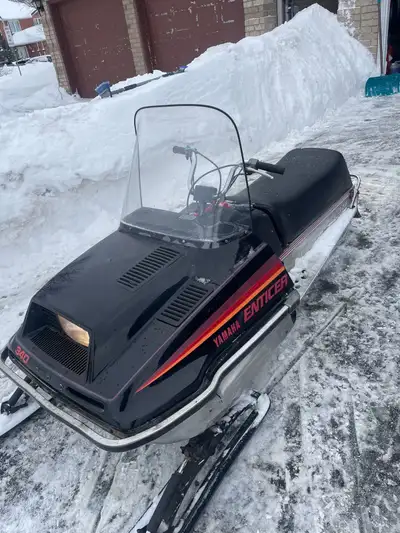 1978 Yamaha enticer with 1980 hood All around decent shape Good track Original seat I have the owner...