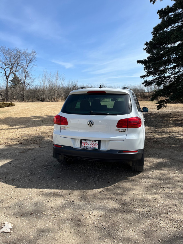 2017 Volkswagen Tiguan in Cars & Trucks in Grande Prairie - Image 4