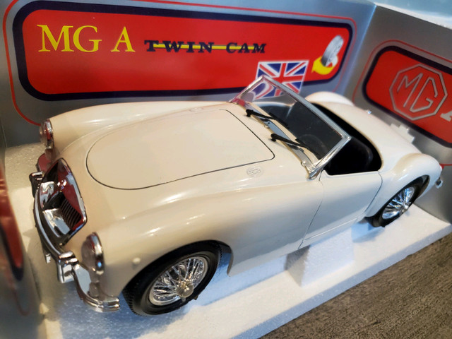 1:16 Diecast Tonka Polistil MG A Twin Cam Convertible White in Arts & Collectibles in Kawartha Lakes - Image 4