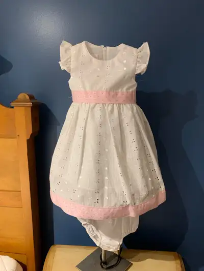 Dress & bloomers size 24 months, View more