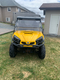 2013  can am commander 