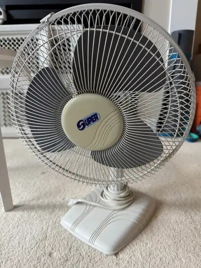 Vintage SUPER White Oscillating Desk Fan, View more