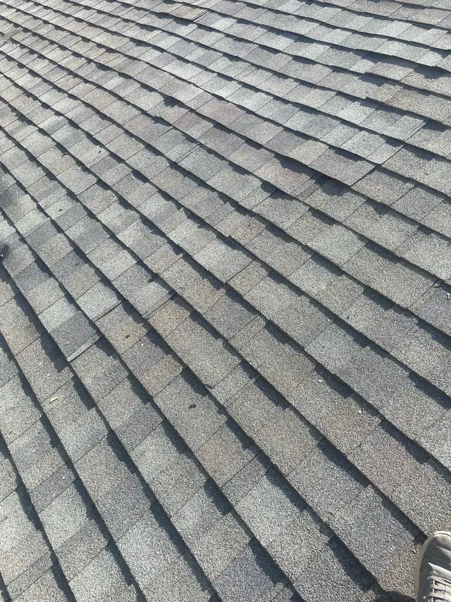 JOURNEYMAN ROOFER FIXING LEAKS & DOING REPAIRS.. 204-390-7690599604359636592649