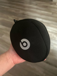 Wired beats with case