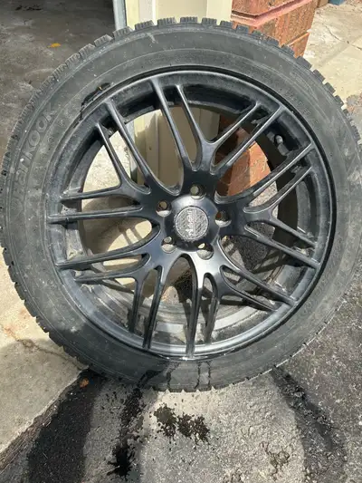 Wheels are in great condition, straight with no bends or cracks. Tires have roughly one season left....