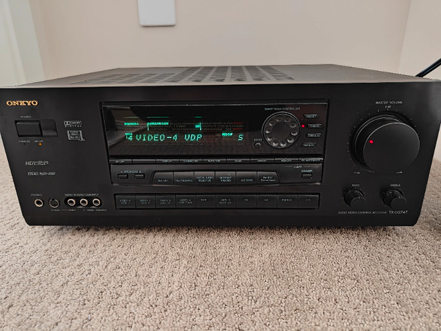 Onkyo TX-DS747 Audio Video Control Receiver Amplifier w/ Remote in Stereo Systems & Home Theatre in Calgary - Image 2