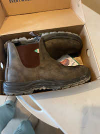 Men’s size 13 Steel toe CSA approved Blundstone