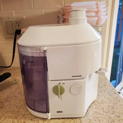 This pre-owned Braun juicer ready to help you whip up fresh, nutritious juices at home. Priced lower...