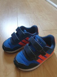 Toddler Adidas sneakers, size 5 (EU 20)
