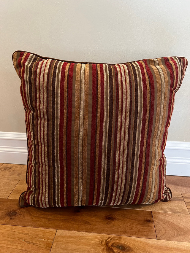 Beautiful Decorative Pillow from Homesense in Home Décor & Accents in Charlottetown