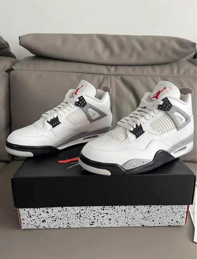 Jordan 4 Retro White Cement  in Men's Shoes in Mississauga / Peel Region - Image 5