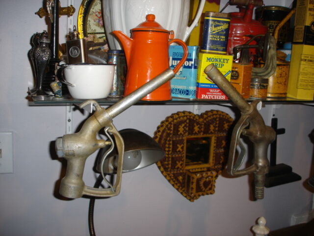 Texaco Canne d'huile, pistolet à essence, pancarte, Valvoline dans Art et objets de collection  à Shawinigan - Image 4