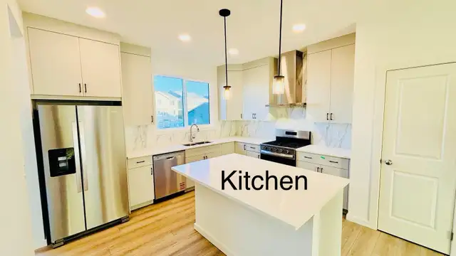3Bed+bonus+officeroom_ 3Bath 