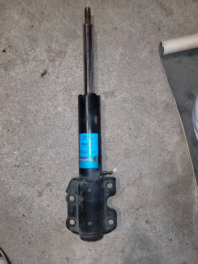 Dodge or Mercedes Sprinter front shock absorber in Auto Body Parts in Kitchener / Waterloo