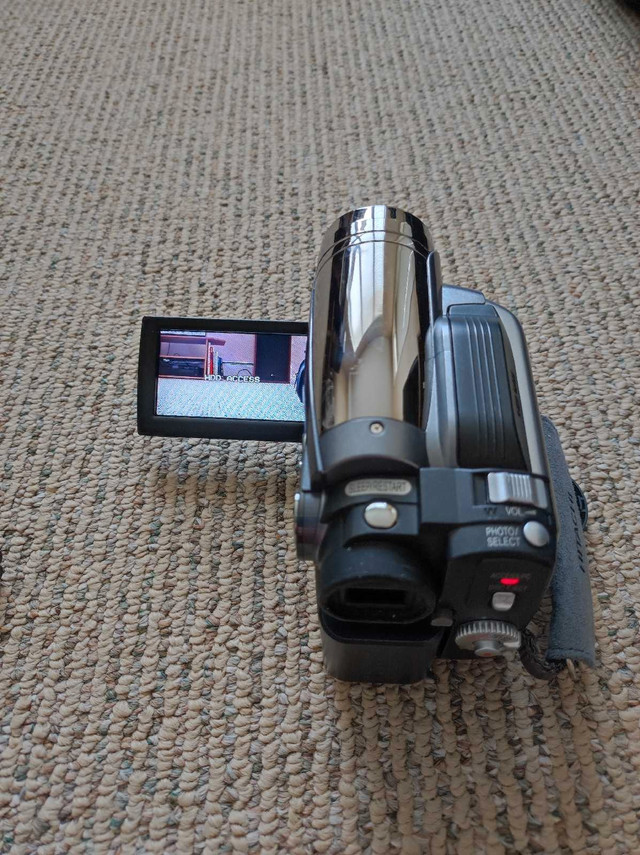 Hybrid DVD and HDD Camcorder in Cameras & Camcorders in Calgary - Image 3