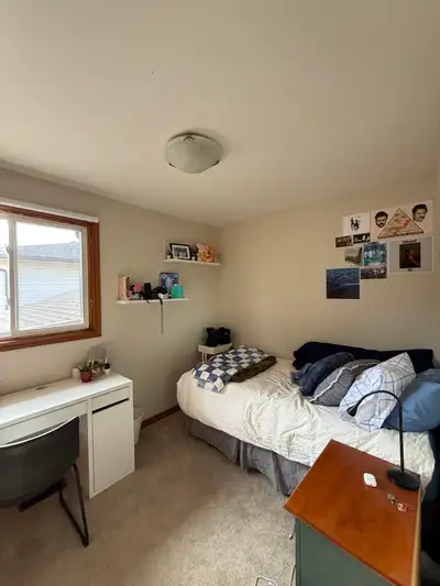 Looking for a student to lease a one-bedroom in a 6-bedroom house, Available starting May 1st, 2026...