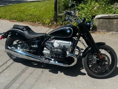 Fully Loaded R18 FE. Purchased left over end of 2022. Still has factory warranty until September / O...