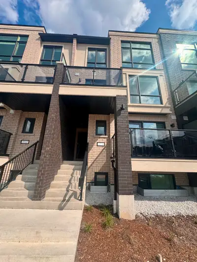 brand new 2 bedroom 2 bathroom unit for rent in growing Brampton