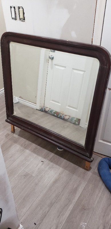 Large decorative mirror in Home Décor & Accents in Moncton