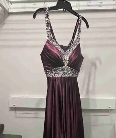 robe de soirée taille 8 neuve, View more