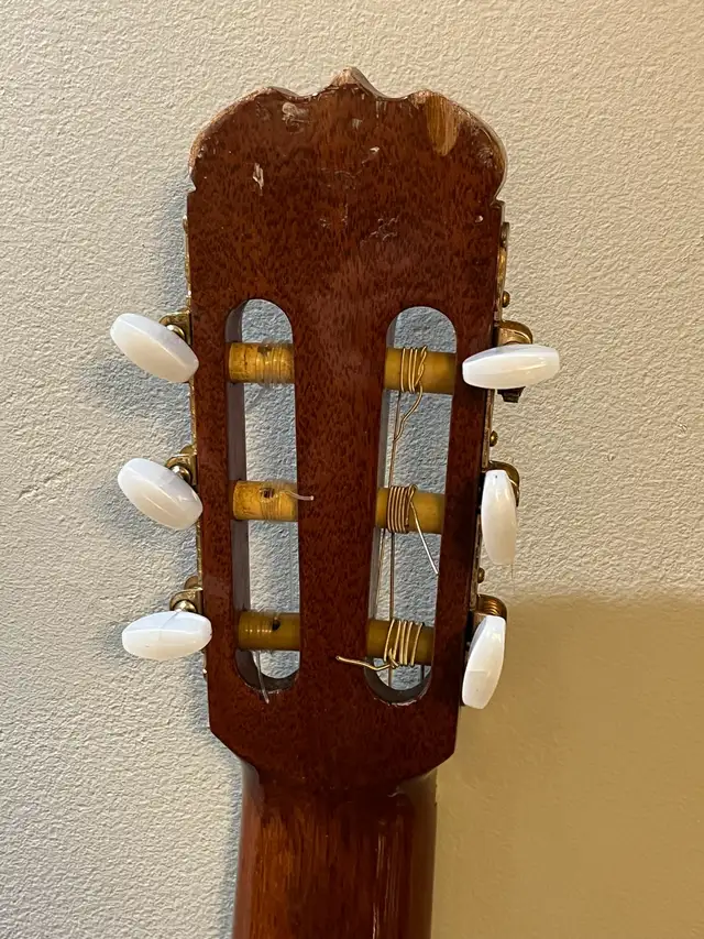 Guitare vintage Takamine EC132S in Guitars in City of Montréal - Image 10