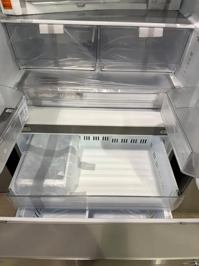 Econoplus Halifax Big Sale Open Box LG 36 Inch Fridge in Refrigerators in City of Halifax - Image 5