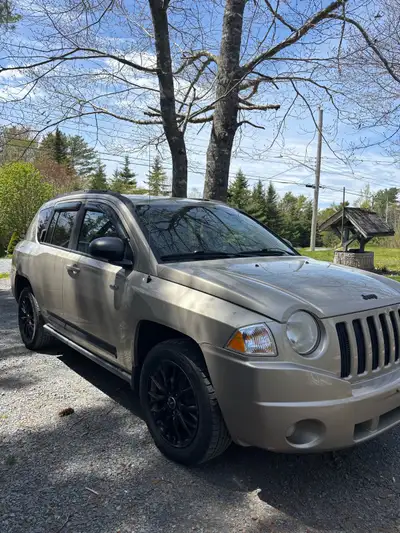 Jeep for sale, Price is negotiable and can provide more photos if needed. Drives great still Good: -...