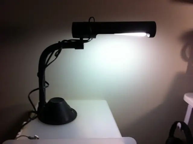 Black Desk Table Top Lamp in Desks in Ottawa - Image 2