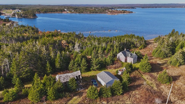 Waterfront Property with Old home in Land for Sale in City of Halifax - Image 2