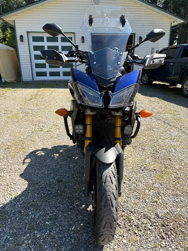 2017 Yamaha FJ09 in Street, Cruisers & Choppers in Prince George - Image 3
