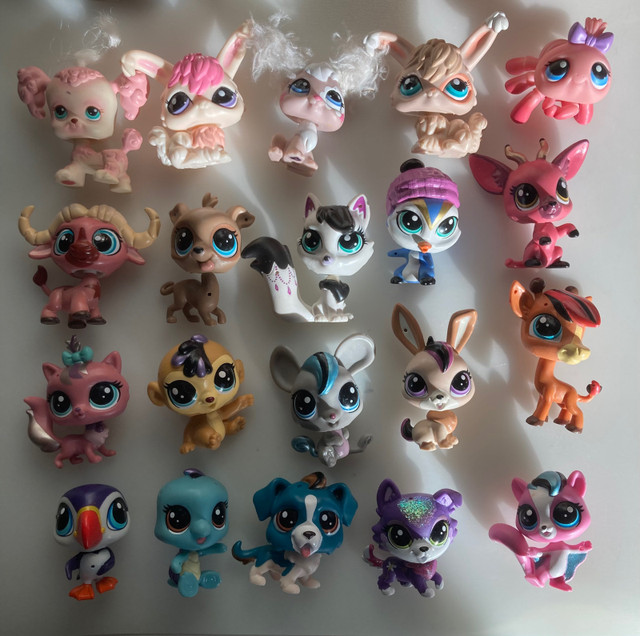 Littlest pet shop 20 pets  in Toys & Games in Red Deer