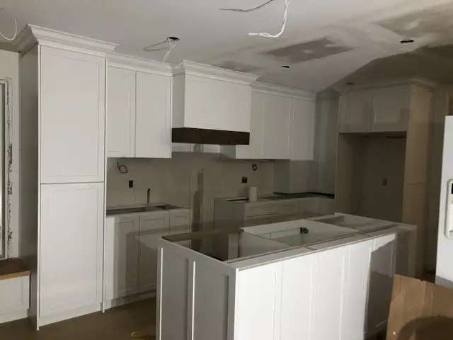 kitchencabinets & closets64519992355074121