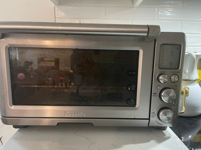 Breville oven and toaster in Toasters & Toaster Ovens in Kitchener / Waterloo