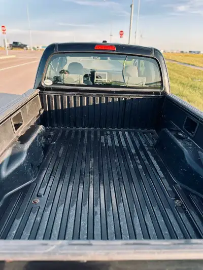 2009 Toyota Tacoma , 2.7 L I4 Calgary | Active Status | 299,000 km ✅ 2.7L 4-Cylinder – Great on gas...