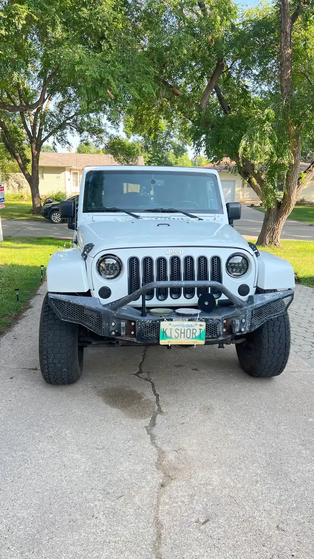 2014 Jeep Wrangler- low mileage 