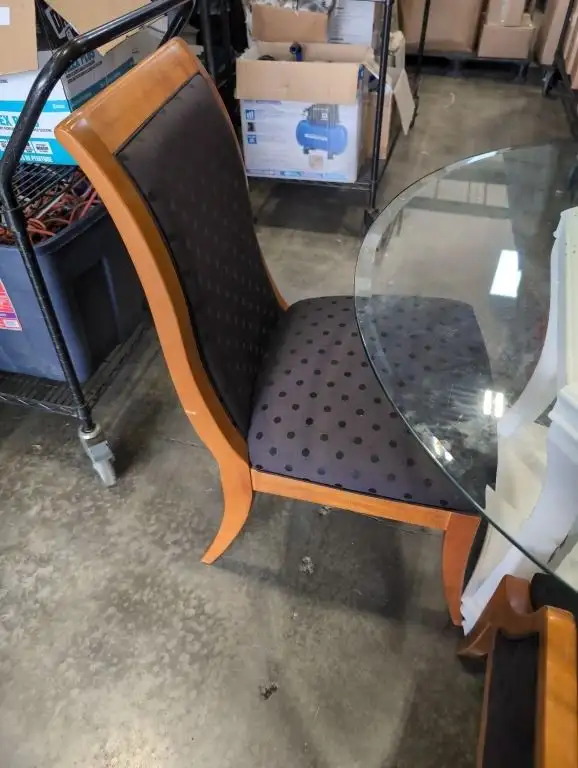 GLASS TOP TABLE 4 AMAZING CHAIRS62863734211715123