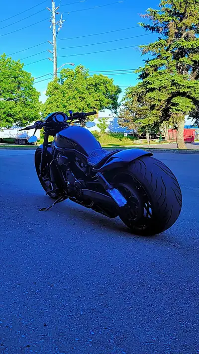 Harley Davidson V-ROD/NIGHT ROD YEAR: 2008 KILOMETERS: 2600 COLOR: BLACK INFO: Fully customized Bike...