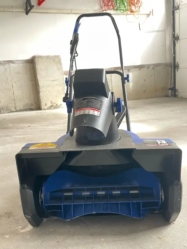 Snow Joe SJ624E-ES 21” Electric Snow Blower – Great Condition! in Snowblowers in Markham / York Region - Image 5