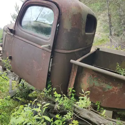 Aspen hasn't bin on the rd for a year. Selling for $850.00 obo. Aspen is AWD. Unfortunately mice che...