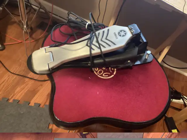 Yamaha KP65  Kick Tower and Yamaha HH65 Hi-Hat Controller in Drums & Percussion in Ottawa - Image 6