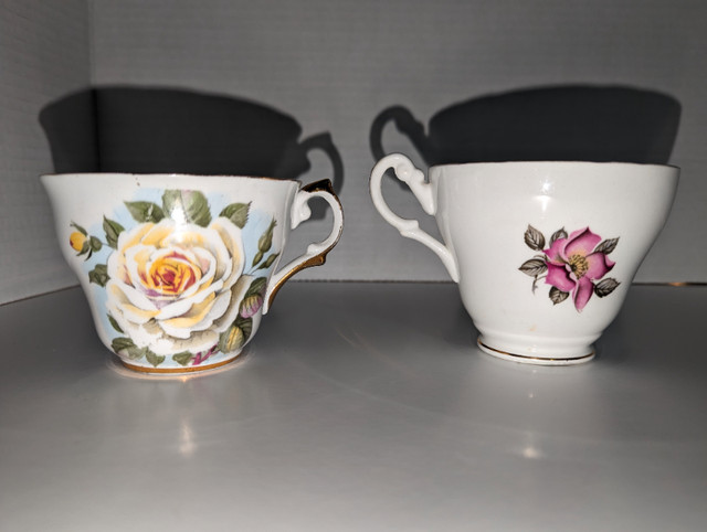 Vintage China Teacups With Saucers in Kitchen & Dining Wares in City of Halifax - Image 2