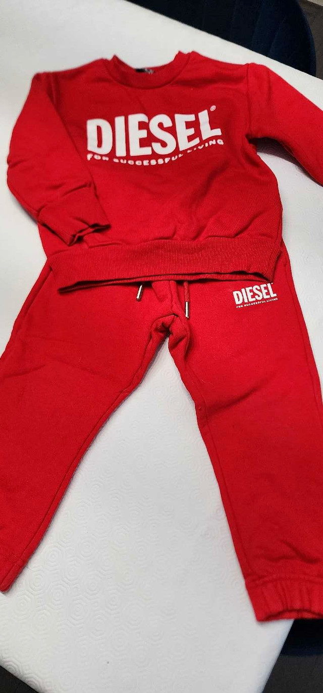Diesel sweatsuit for kids dans Vêtements - 4T  à Saint-Hyacinthe