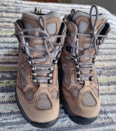 VASQUE Women’s Trekking Boots. Size US 8.5., View more