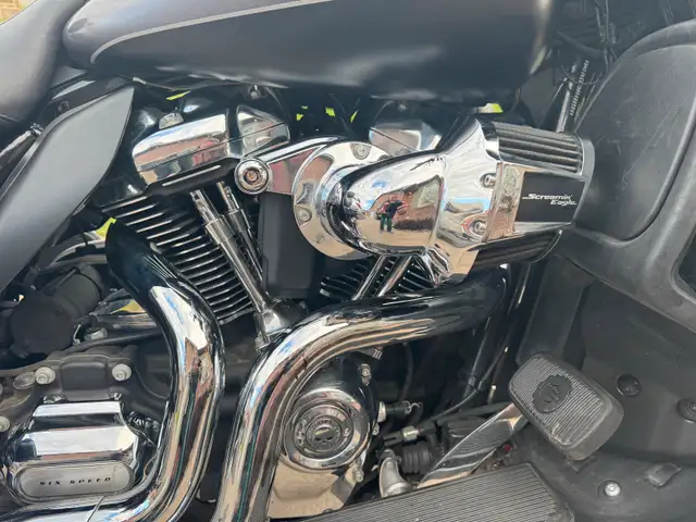 HD Limited Stage III in Touring in Ottawa - Image 5
