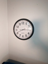 Large clock 2 ft - grande horloge 2 pieds